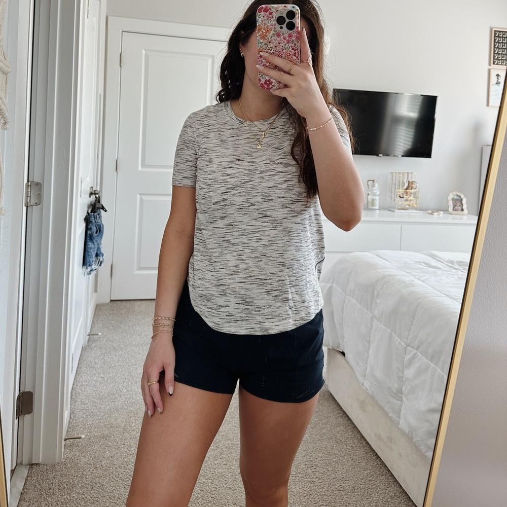 Lululemon Short Sleeve Tee